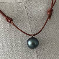 Edison-Perle metallisch dunkelgrau mit glatter Lederkette, wie Kasumiga-Perle, 16 mm, verstellbar mit zwei Schiebeknoten Bild 9