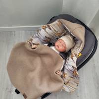 Kuschelige Einschlagdecke für Babyschale aus 100% Walkloden Wolle–beige gefüttert mit Jersey Taufe Geburt Herbst Winter Bild 6