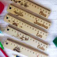 Holzlineal 15cm für Kinder mit Namen | Süßes Lineal aus Holz für die Schultüte | Geschenke zur Einschulung Bild 1