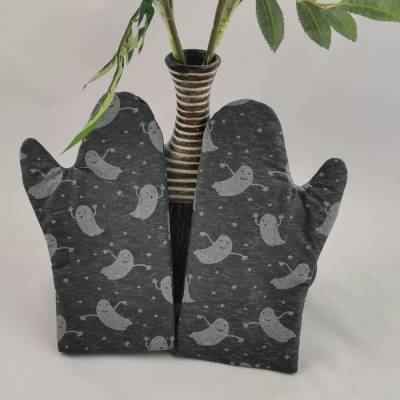 Ofenhandschuh Geister