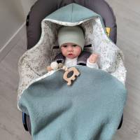 Kuschelige Einschlagdecke für Babyschale aus 100% Walkloden Wolle–Grün- Weidenzweige-Jersey Herbst Winter Bild 7