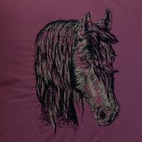 Kissen aus Baumwolle: Zauberhafte Pferde Stickerei für das Mädchen Kinderzimmer - besonderes Geschenk für Pferdefreunde Bild 3