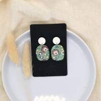 Polymer Ohrringe Mintgrün | mit Folklore Blumenmuster in Senfgelb und Purpur Rot | bunte Statementohrringe Bild 2