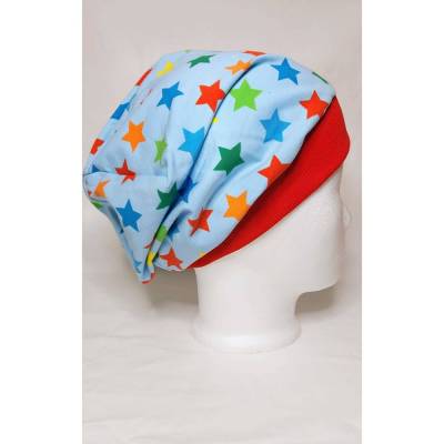 Beanie Mütze mit bunten Sternen