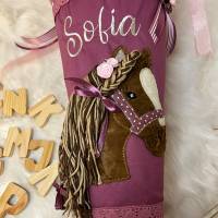 Schultüte, Zuckertüte, gestickt, Pferdekopf im Mähne, himbeer-rosa, Einschulung, personalisierbar, Mädchen, als Kissen Bild 2