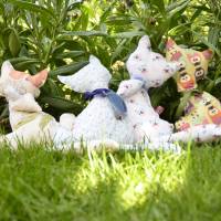Stoffkatzen Dekoration, Katzen aus Stoff als Schmusekatzen, Geschenk für Katzenfreunde, Katzenkissen, Bild 1