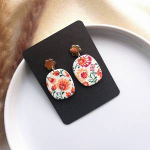 Polymer Ohrringe mit Vintage Blumen Muster Rot | handbemalter Schmuck für den Sommer Bild 1