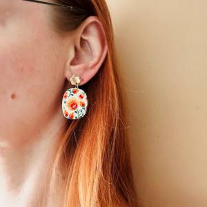 Polymer Ohrringe mit Vintage Blumen Muster Rot | handbemalter Schmuck für den Sommer Bild 2