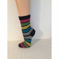Größe 39,Selbstgestrickte Socken, gestreift, pink//grün/gelb/blau/grau/schwarz, Wollstrümpfe, Wollsocken, gestreift, bunt, Gr.39 Bild 1