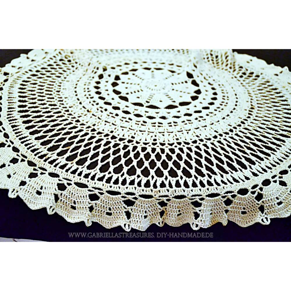 Vintage wollweiße runde gehäkelte Tischdecke, 80 cm Durchmesser, handgehäkelte Decke, Unikat Bild 1