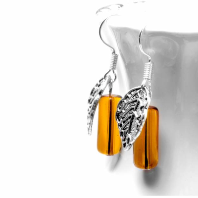  Hängeohrringe Herbstfarben mit Blatt . Ohrrringe zum Herbstoutfit . Glasperlen Farbwahl Orange Grün Ocker . Schmuck für den Herbst 