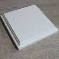 Weißer Holzsockel für 3d Handabdruck oder Fußabdruck, Buche Bild 1