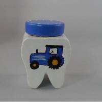 Zahndose Traktor mit Name Milchzahndose Zahnfee  Zahnaufbewahrung Handarbeit Bild 1