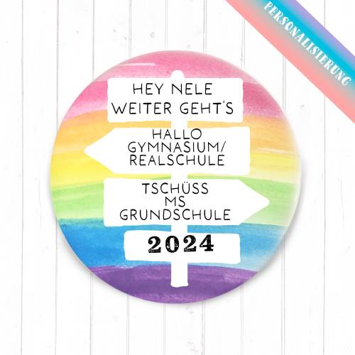 Tschüss Grundschule - 2024 - Hallo 5. Klasse in Regenbogenfarben, Name und Text & Datum Größe nach Wahl Button