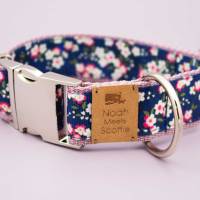 Hundehalsband oder Hundegeschirr mit Kirschblüten, altrosa, dunkelblau Bild 1
