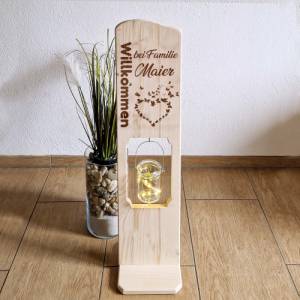 Holz Deko Türschild mit Blumenkasten personalisiert mit deinem Familiennamen Bild 2
