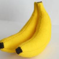 Bananen aus Filz handgenäht für den Kaufladen, Kinderküche, Spielküche Bild 1