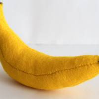 Bananen aus Filz handgenäht für den Kaufladen, Kinderküche, Spielküche Bild 3