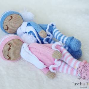 Schläfrige Puppe gehäkelt,  Puppe zum einschlafen, weiche Puppe kuscheln, Fotoshooting puppe Bild 3