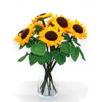 Häkelanleitung Sonnenblumen - ganzer Blumenstrauß oder große Einzelblumen einfach aus Wollresten häkeln Bild 1