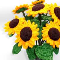 Häkelanleitung Sonnenblumen - ganzer Blumenstrauß oder große Einzelblumen einfach aus Wollresten häkeln Bild 7