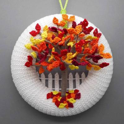 Häkelanleitung Türkranz Herbstbaum - einfach aus Wollresten