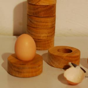 6 Stck. Eierbecher Eiche, komplett mit Holz Halter, Mitbringsel, Geschenk Bild 2