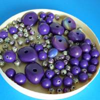 Perlensortiment, 100 Acrylperlen, lila grau, diverse Formen + Größen, Perlenmix, Perlenset, Perlenmischung Bild 1