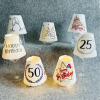 Bestickter Lampenschirm für Geburtstag, Jubiläum, personalisiert, verschiedene Designs, Glashusse, Weinglas Bild 6