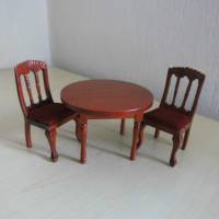 Miniatur Tisch rund mit 2 St. Polsterstuhl  für das Puppenhaus oder zur Dekoration oder zum Basteln - Puppenhaus Bild 1