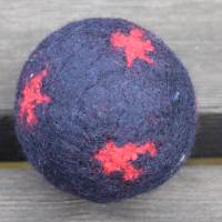 Filzball Wolle 7,5 cm waschbar handgemacht zum Spielen, Jonglieren, Handtraining, Entspannen Bild 1