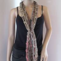 Leichter Schal, Loop aus Baumwolle, Viskose und Leinen, gehäkelt Bild 2