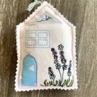 Bestickte, duftende, Wollfilz-Häuschen, befüllt mit einheimischen Lavendel-Blüten - Auswahl Bild 1
