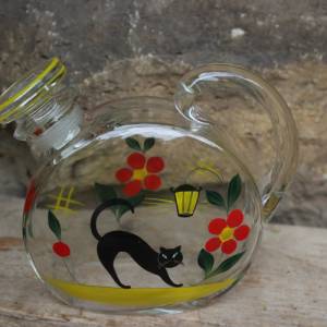 ungewöhnliche Glaskaraffe Flakon Likörflasche mit schwarzer Katze handbemalt Emaillefarbe Glas 50er Jahre DDR Bild 2