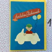 Glückwunschkarte für kleine Jungen mit Auto, Klappkarte 10,5 cm x 14,8 cm mit farblich passendem Umschlag Bild 2