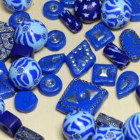 Perlensortiment, blau hellblau silber weiß, Polymer Clay, Fimo, diverse Formen, Perlenmix, Perlenset, DIY Bild 1