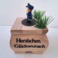 Geldgeschenk Geburtstag Holzbox Polizist Polizistin Geschenk Verpackung Bild 2