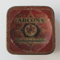 2 eckige Vintage Blechdosen Stahlstecknadeln Arcona Viktoria Bild 2