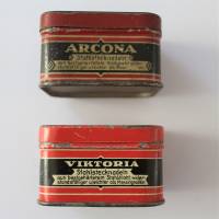 2 eckige Vintage Blechdosen Stahlstecknadeln Arcona Viktoria Bild 5