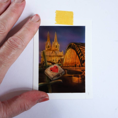 Miniaturbild als Hochzeitgeschenk für Verliebte  Liebesschloss, Mini Bild Kölner Dom,   Kunst aus Sprühpistole