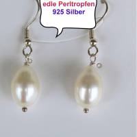 klassische Perlen Ohrringe lang mit Tropfenperle als Pendel in Silber 925 hergestellt Bild 1