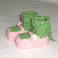 Einzelpaar - Babyschuhe, Babystiefel, Babybooties, Krabbelschuhe, rosa und lindgrün, mit kleinem Knöpfchen Bild 5