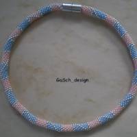 Häkelkette, gehäkelte Perlenkette * Zarte Babyfarben Bild 2