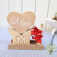 Herz auf Holzsockel Wohndeko mit Trockenblumen und Spruch Bild 1
