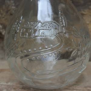 kleiner Weinballon Weinflasche mit Landschaftsmotiv Bügelverschluß Pressglas Vintage shabby Landhaus Italien Bild 3