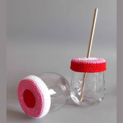 Bienen-Schirmchen aus Wollresten - genieße Dein Getränk im Freien