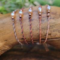 Schmales Makramee-Armband mit Süßwasser-Perle und Rosegold-filled Perlen Bild 7