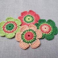 Häkelblumen aus Baumwolle - 4er Set in frischen Wassermelonenfarben - 6 cm Bild 3