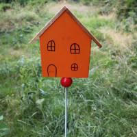 Gartenstecker Haus orange Holz handgefertigt #2 Bild 3