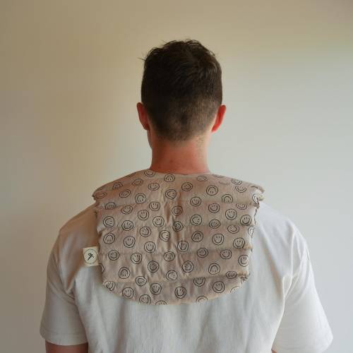 Nackenkissen Smiley Beige mit Bio Dinkel gefüllt, Dinkelkissen, Wärmekissen für kalte Tage, Good Vibes, Happy